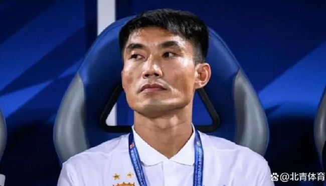 亚洲三级免费观看