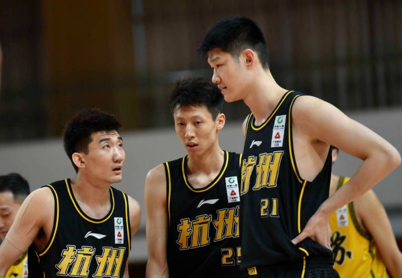 王多鱼打扑克