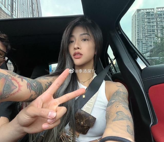 老师和乖乖女h灌尿百合